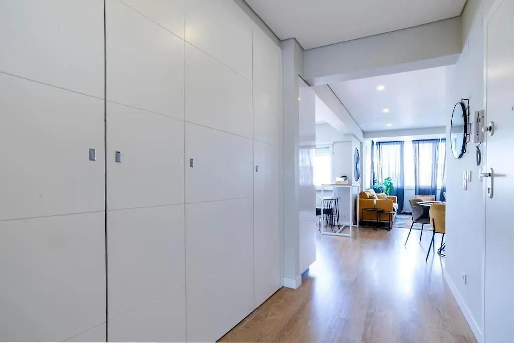 New - Luxury & Bright Apartment Lisbon-1